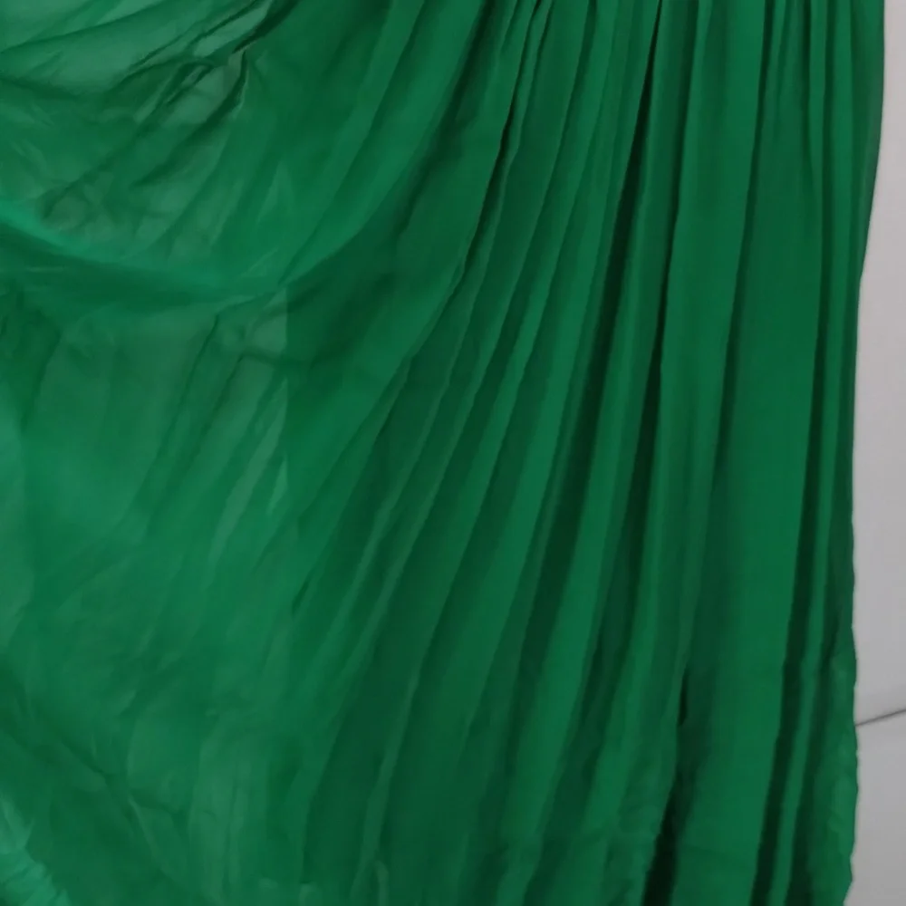 Elegant Floral Embroidered Green Sleeveless Dress Pleated Vibrant Colorful Chic - Picture 4 of 11